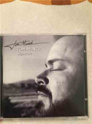 Tom Munch - Signature