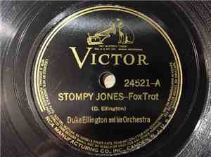 Duke Ellington And His Orchestra - Stompy Jones / Blue Feeling