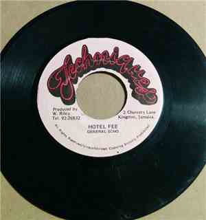 General Echo - Hotel Fee