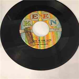 The Valiants - This Is The Nite / Good Golly Miss Molly