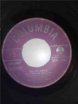 Shirley Bassey - Goldfinger
