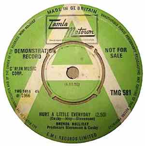 Brenda Holloway - Hurt A Little Everyday
