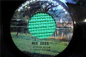 Bee Gees / Samantha Sang - Stayin' Alive