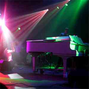 Dirty Three - Live At ATP-NY'09 w/ Nick Cave