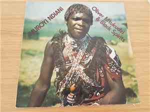 Oliver Mtukudzi & Black Spirits - Muroyi Ndiani