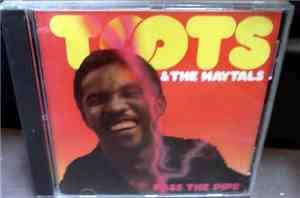 Toots & The Maytals - Pass The Pipe