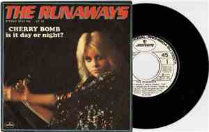 The Runaways - Cherry Bomb