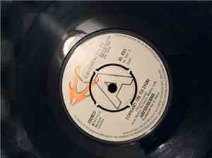 Abyssinians - Forward On To Zion / Satta A Massagana