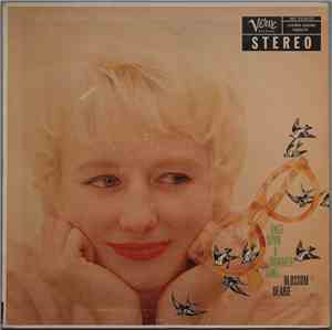 Blossom Dearie - Once Upon A Summertime