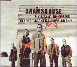 Snailshouse Feat. Katya De Gerson - Kleine Taschenlampe Brenn