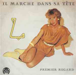 L  - Il Marche Dans Sa Tête
