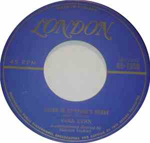 Vera Lynn - Queen Of Ev'ryone's Heart / The Lambeth Waltz