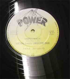 Richie Davis / Sweetie Irie - Simply Magic