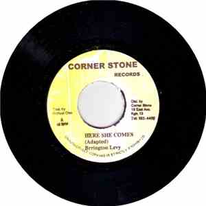 Barrington Levy - Here She Comes