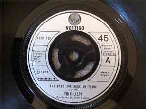 Thin Lizzy - The Boys Are Back In Town