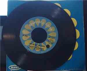 Scott McKenzie - San Francisco (Be Sure To Wear Flowers In Your Hair)