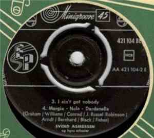 Svend Asmussen Og Hans Orkester - When You Are Smiling