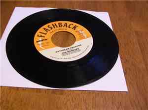 The Monkees - Daydream Believer / (I'm Not Your) Steppin Stone