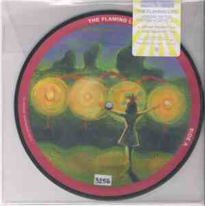 The Flaming Lips - Yoshimi Battles The Pink Robots Pt. 1